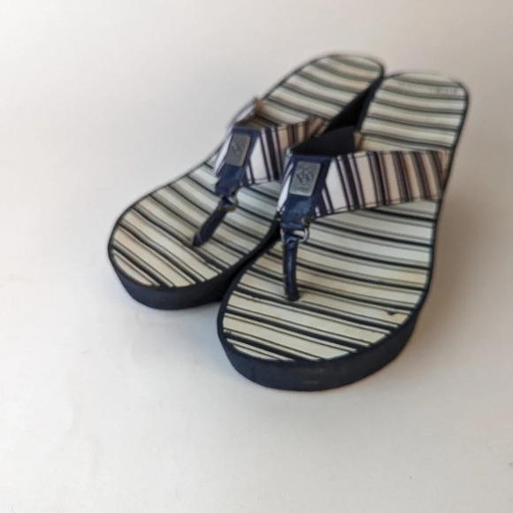 BCBG Paris Sager Wedge Flip Flops - 9 - Picture 5 of 6